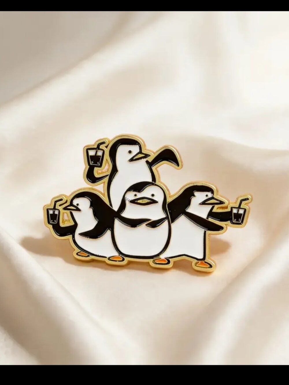 2$ Add On⭐ Madagascar Penguins Pin